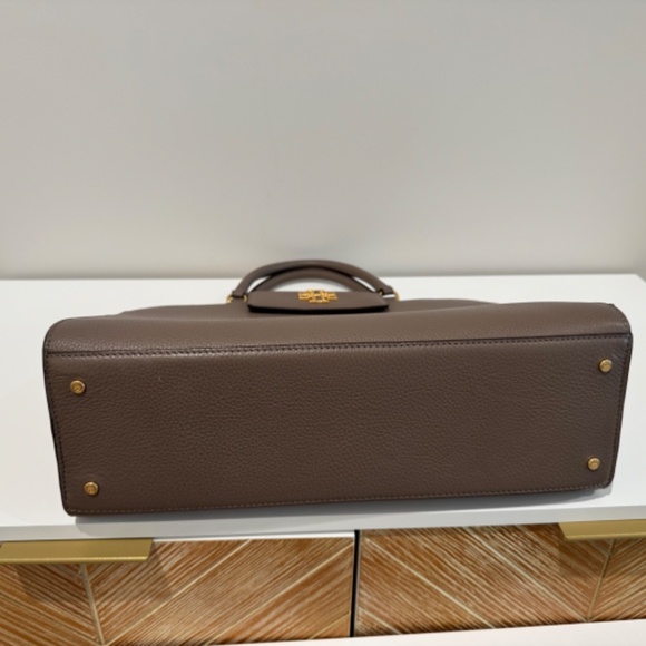 Tory Burch Double T Britten Tote - Picture 13 of 14